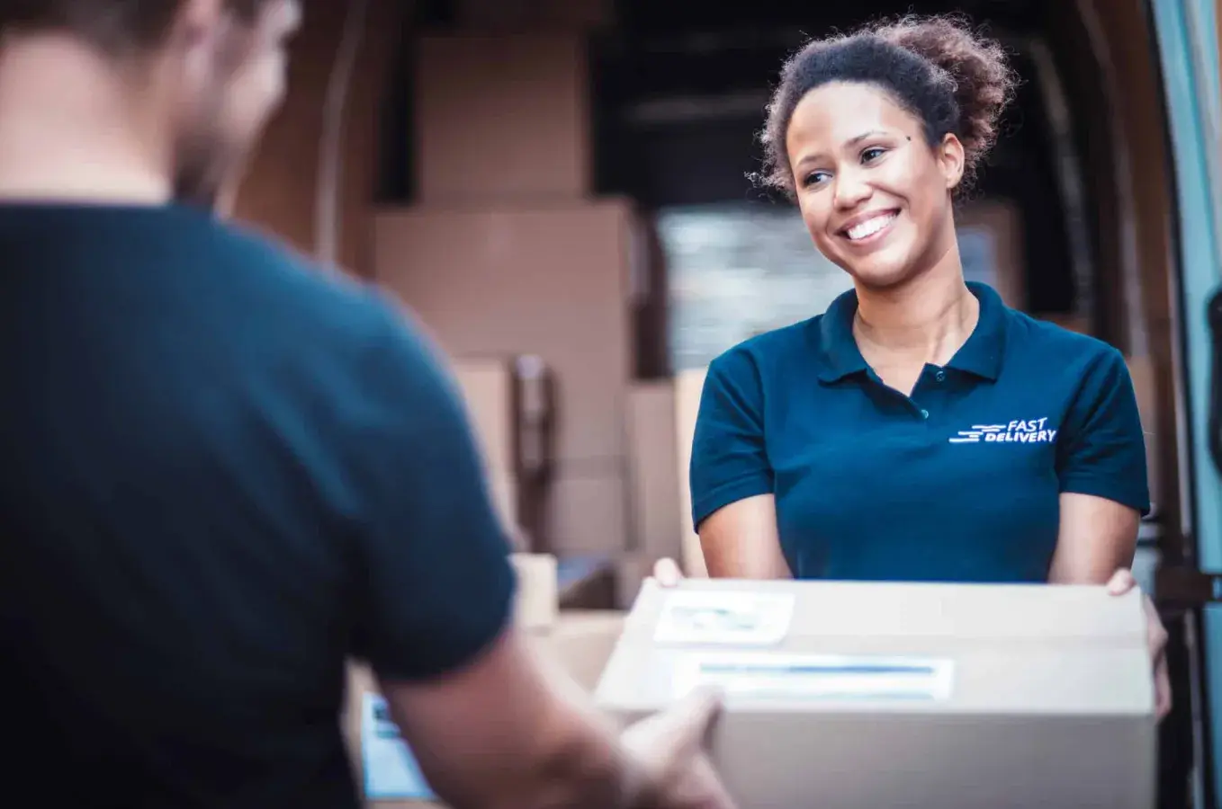 Courier Vs. Carrier: 5 Key Differences